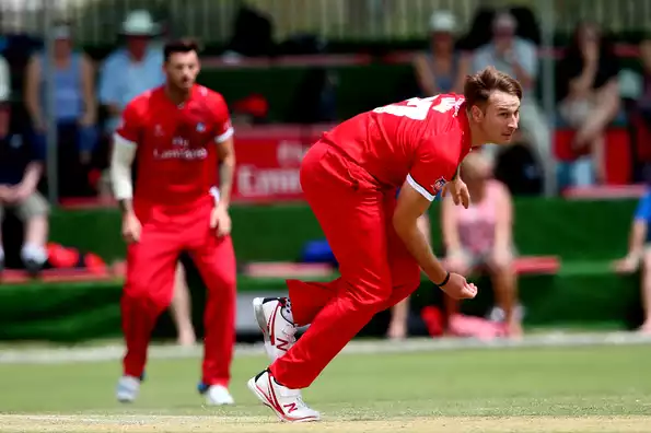 Jarvis picked up two wickets for 28.